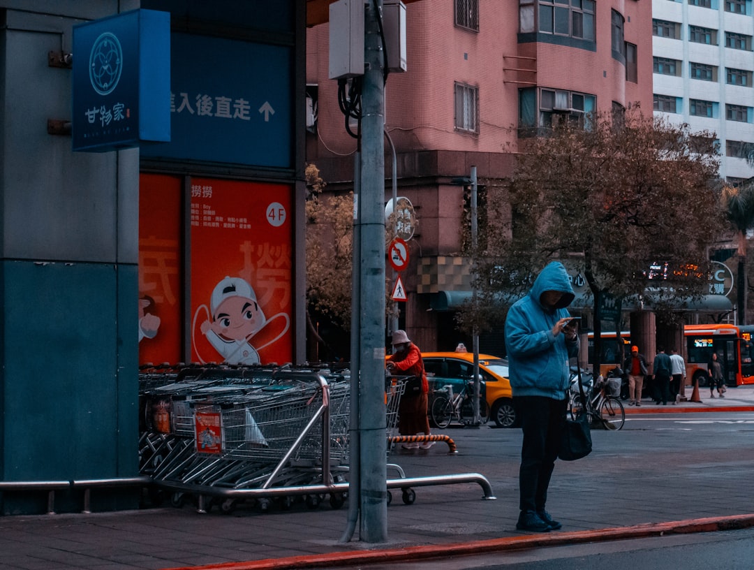 person-phone-comparison