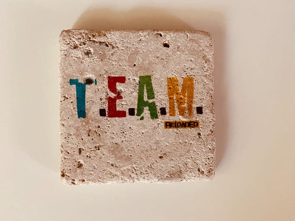 Motywacja do pracy: 15 praktycznych przykładów i technik, które naprawdę działają